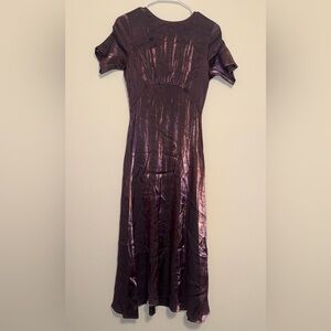 Storia Iridescent Purple Short Sleeve Maxi Dress